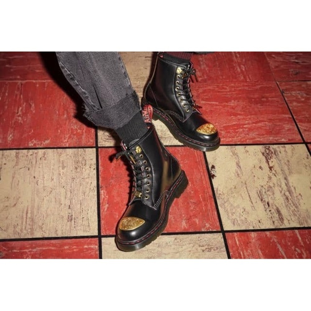 Unisex Sz M4/W5 Dr. Martens Boots 1460 Year of the Dragon Lace Up Leather Black